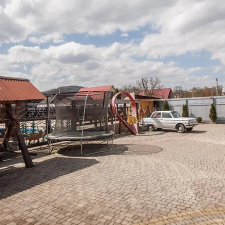 Hotel перлина карпат *